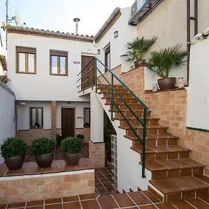 https://la-casa-de-las-abuelas.besthotelstoledo.com