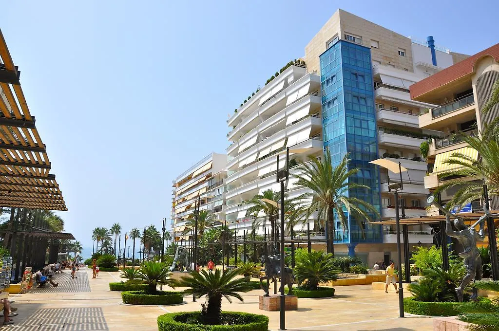 Mtr - Marbella Temporary Rent 3 Bedrooms Av Del Mar Apartmán